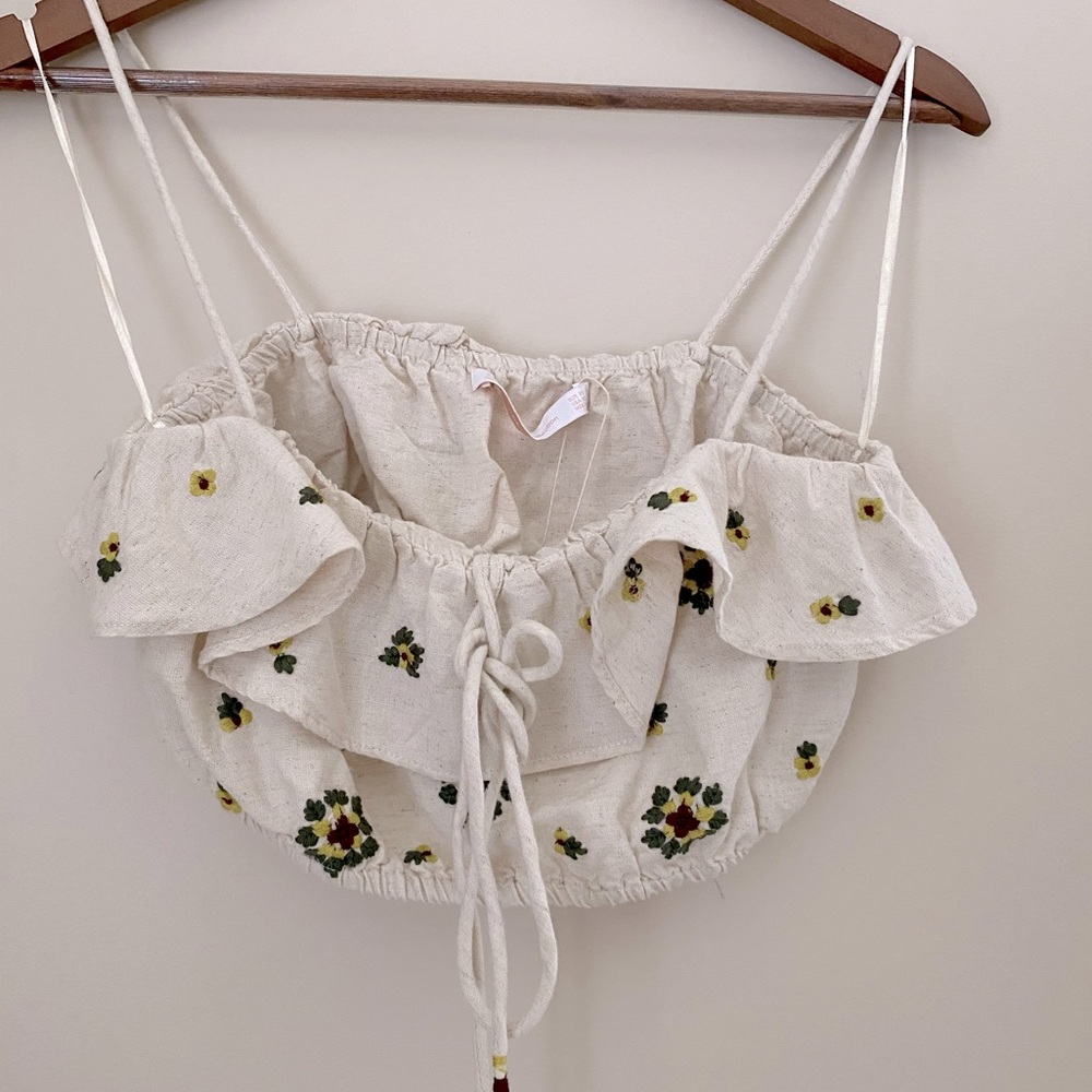 Zara | floral spaghetti strap ruffle crop top | NWT